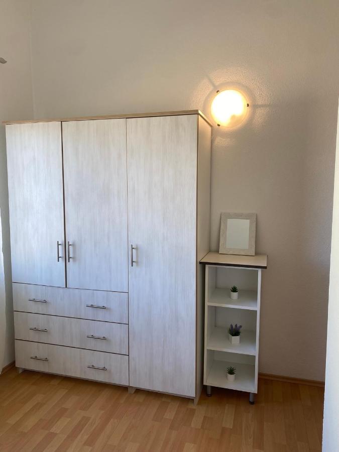 Apartments Lolo Privlaka  Extérieur photo