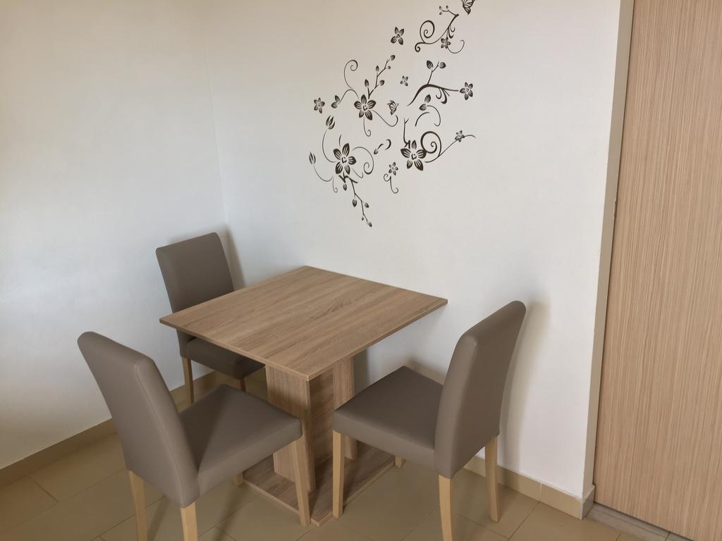 Apartments Lolo Privlaka  Extérieur photo